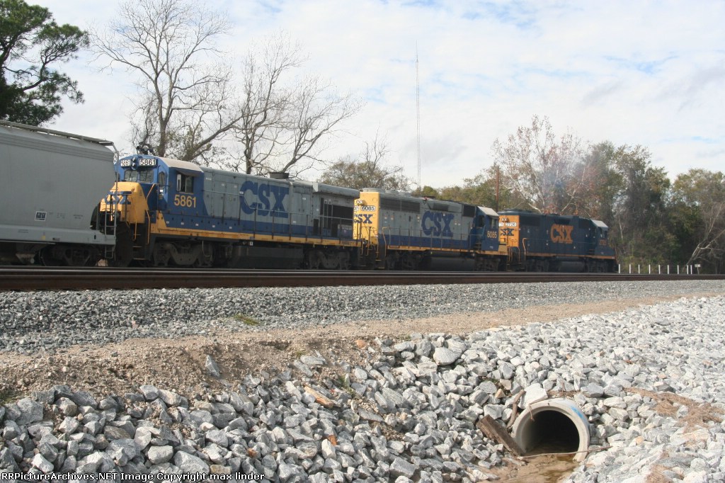 CSX 5861